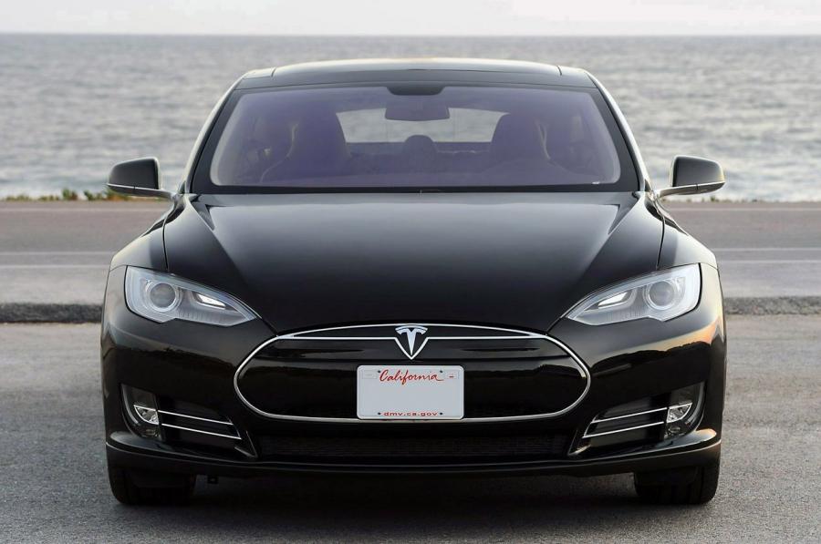  Tesla Model S 2012 года  (фото 22 из 88)